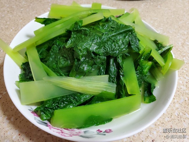 [面條江湖]+旋轉(zhuǎn)起來(lái)的餛飩