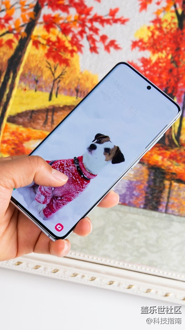 手機(jī)手機(jī)首先考慮手，三星Galaxy S20的握持與操作