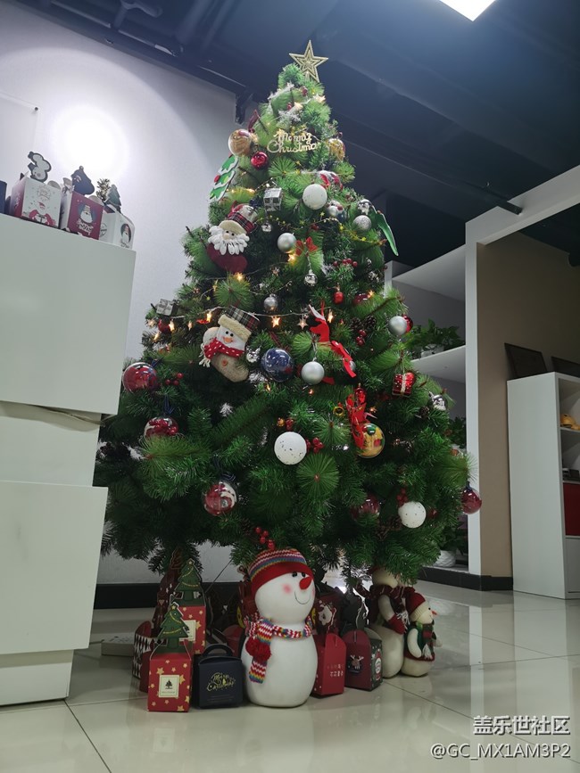 【圣诞狂欢】公司的圣诞树