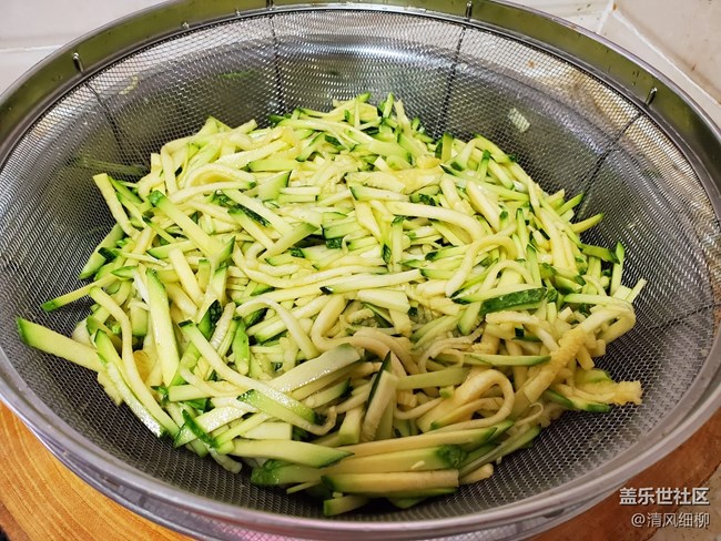 「新年美食」+熗炒脆嫩南瓜絲