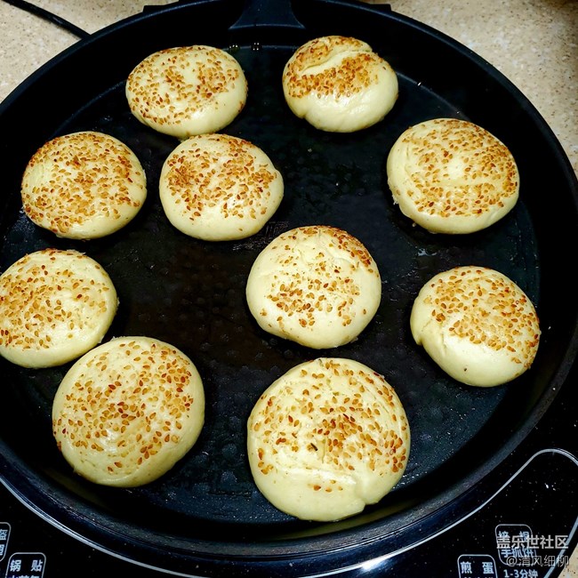 [新年美食]+油舒芝麻小鍋盔