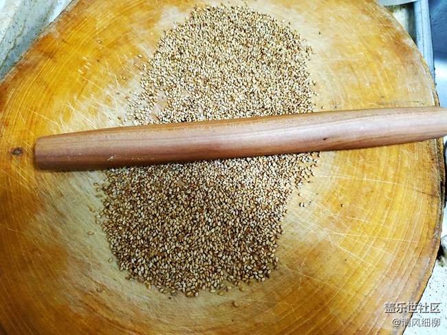 [新年美食]+油舒芝麻小鍋盔