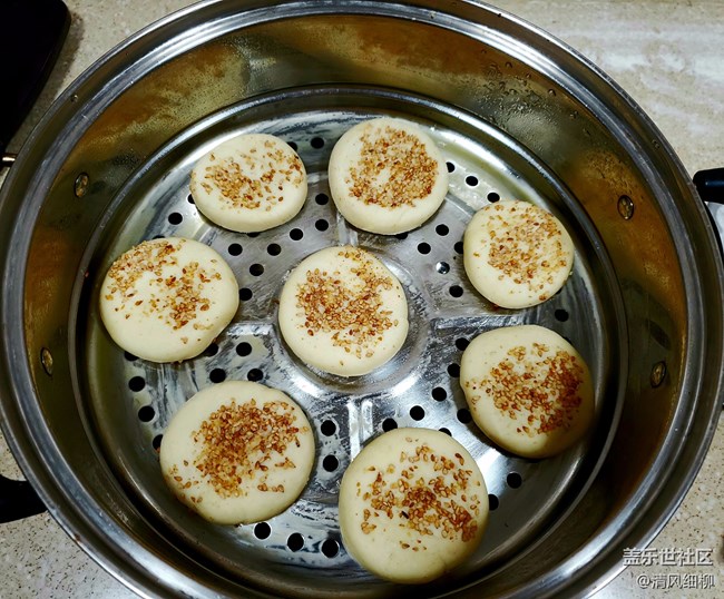 [新年美食]+油舒芝麻小鍋盔