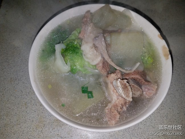 【喜迎元旦】?jī)刹艘粶? title=