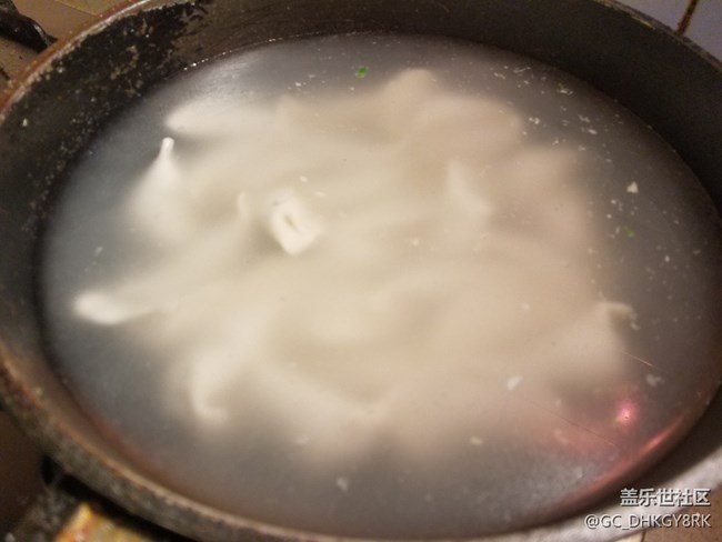 【新年美食】+煮速凍水餃