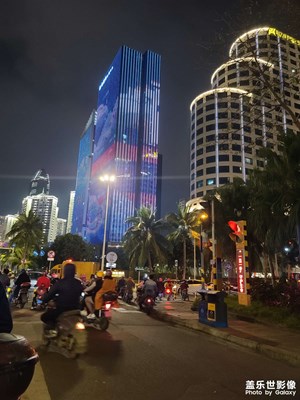 ?？跒I海大道的夜景