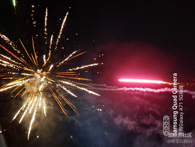 三星A71 5G拍攝能力很強(qiáng)，夜間拍的煙花清晰度很高