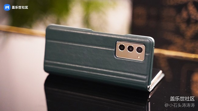 心系天下 三星 W21 5G 新春限量禮包版精美圖賞