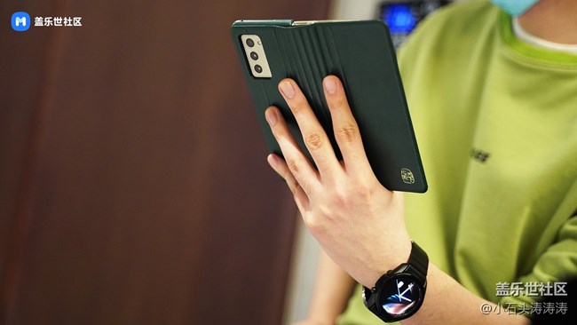 心系天下 三星 W21 5G 新春限量禮包版精美圖賞