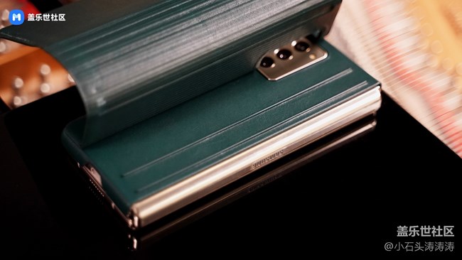 心系天下 三星 W21 5G 新春限量禮包版精美圖賞