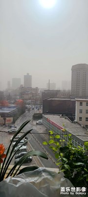 霧霾來襲，什么時(shí)候就可以云開霧散了。