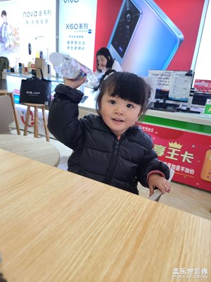 小朋友萌萌噠