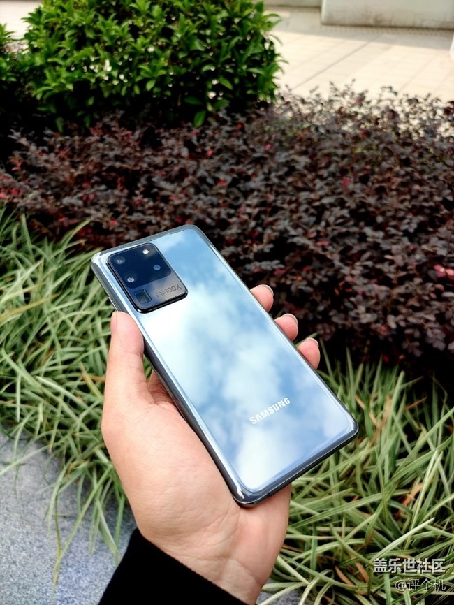 三星S20 Ultra外觀顏值真給力