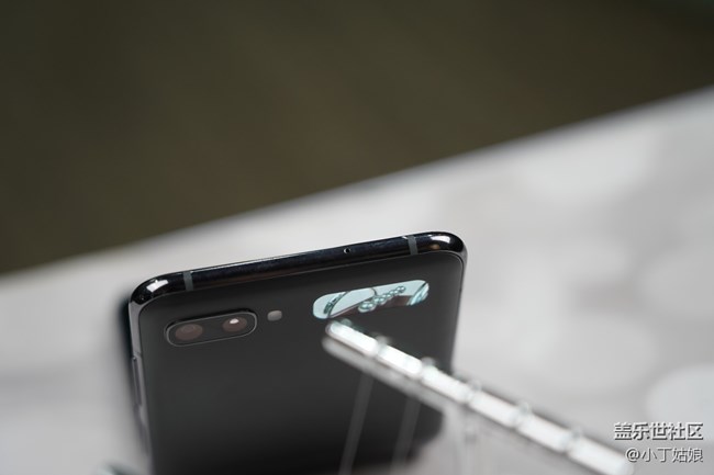 Z Flip 5G的副屏使用