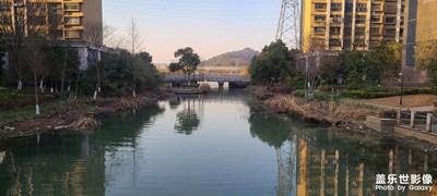 白天黑夜對比