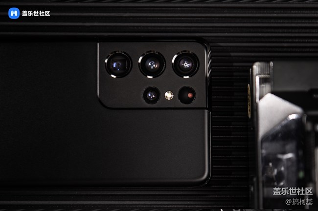 深邃黑色穩(wěn)重的氣息 Galaxy S21 Ultra 5G上手圖賞