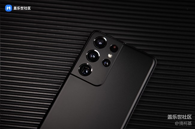 深邃黑色穩(wěn)重的氣息 Galaxy S21 Ultra 5G上手圖賞