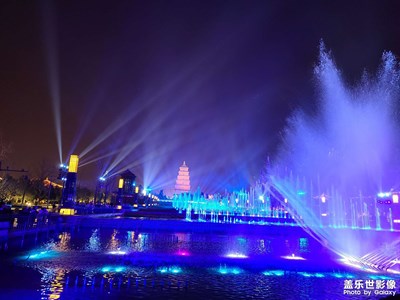 我愛我的城，夜色大雁塔！