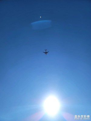 手機(jī)鏡頭修好了，我又活過(guò)來(lái)了。