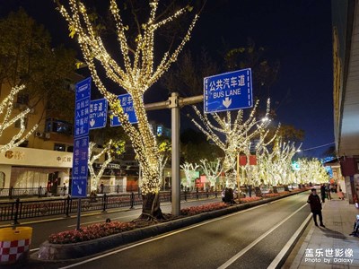 晚上我剛剛路過(guò)拍下來(lái)了
