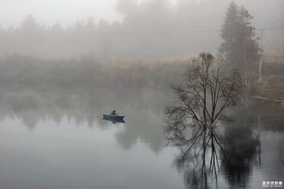 早上的打魚(yú)人
