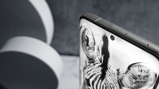 【美圖賞】Galaxy S21 Ultra 5G-未來的結(jié)合與古典的相交