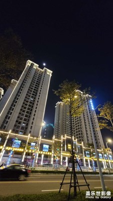 路過(guò)新房！拍照留念