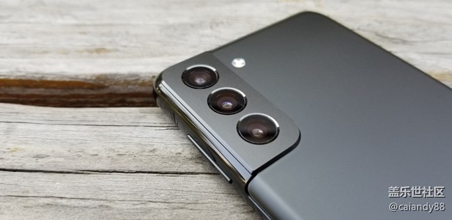 S21+ 5G 評測，屏大邊窄，兼顧手感與續(xù)航的旗艦