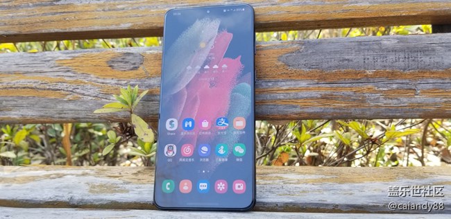 S21+ 5G 評測，屏大邊窄，兼顧手感與續(xù)航的旗艦