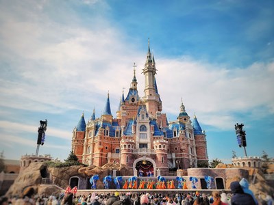 【元宵納?！?迪士尼樂園逛逛