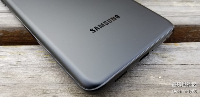 S21+ 5G 評測，屏大邊窄，兼顧手感與續(xù)航的旗艦