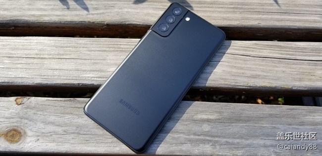 S21+ 5G 評測，屏大邊窄，兼顧手感與續(xù)航的旗艦