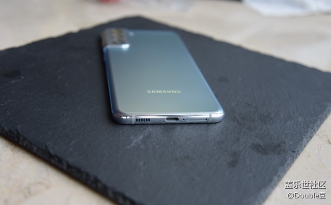 Galaxy S21+簡(jiǎn)鑒：真正的平直旗艦