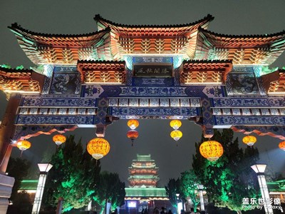 雨夜游滕王閣