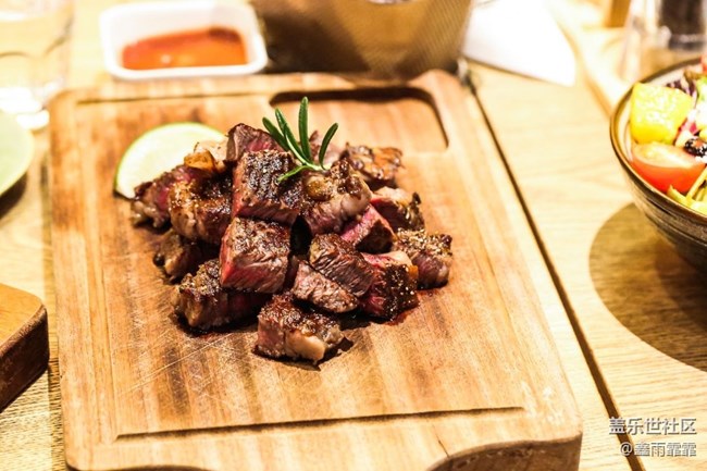 “假牛肉”到底是什么樣？網(wǎng)友：日常吃到牛肉可能是假的