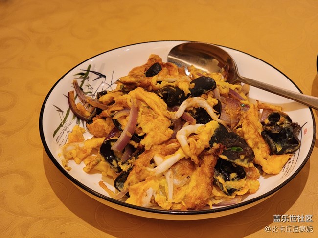 推薦一家藏在三里屯角落里的粵式菜館——獅子山下