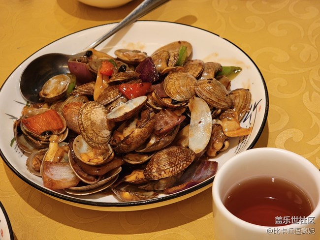 推薦一家藏在三里屯角落里的粵式菜館——獅子山下