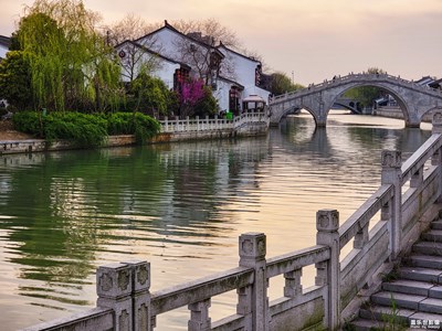 【百變天氣】+晴日斜塘