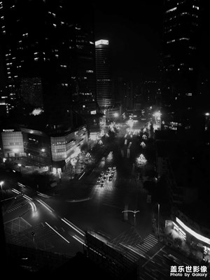 窗外 · 隔離期的風(fēng)景