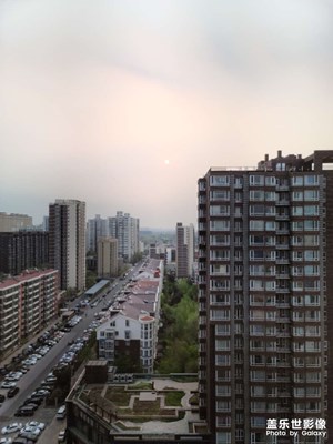太陽(yáng)??升起來(lái)了