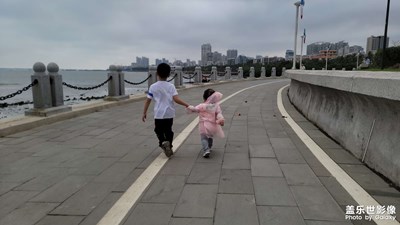 哥哥和妹妹