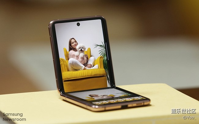 教你如何在每個(gè)時(shí)刻都可享受三星折疊屏帶來(lái)的樂(lè)趣(上集) 教你如何在每個(gè)時(shí)刻都可享受三星折疊屏帶來(lái)的樂(lè)趣(上集)