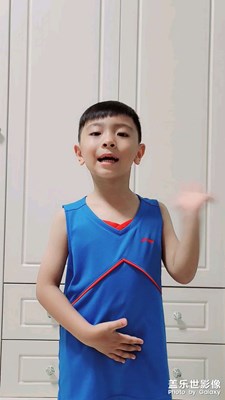 小妹子，和哥哥