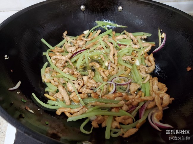 【我的拿手菜】+萵筍洋蔥肉絲 【我的拿手菜】+萵筍洋蔥肉絲