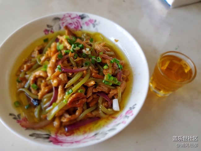 【我的拿手菜】+萵筍洋蔥肉絲 【我的拿手菜】+萵筍洋蔥肉絲