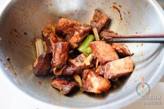 【五一霸王餐】解鎖排骨最好吃做法，無需水煮，全家吃嗨了！