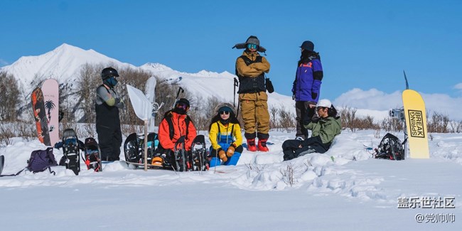 新疆探尋雪源之旅VLOG 美麗峰村落的慢生活 新疆探尋雪源之旅VLOG 美麗峰村落的慢生活