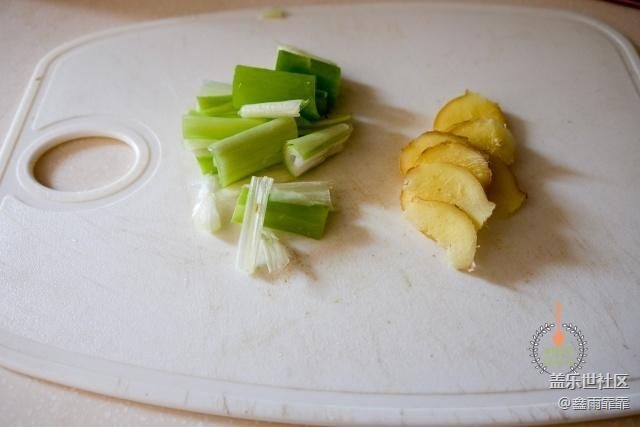 【五一霸王餐】解鎖排骨最好吃做法，無需水煮，全家吃嗨了！