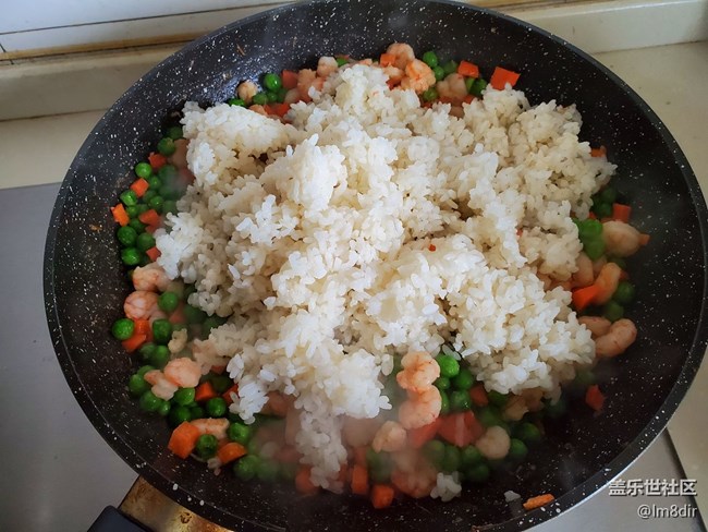 【五一霸王餐】香甜好吃，鮮美可口，自做鳳梨蝦仁炒飯