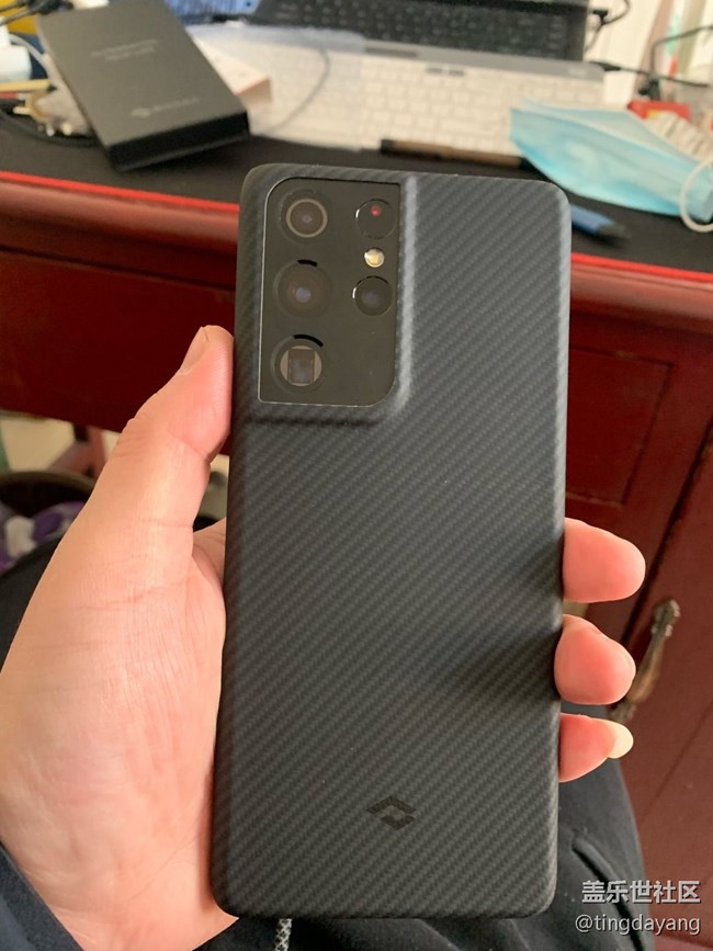 殼子手感確實(shí)很贊